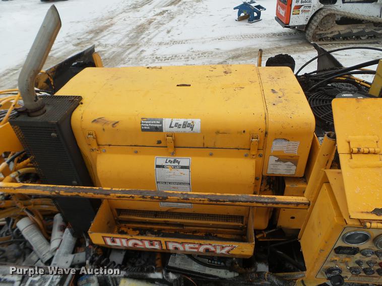 image for item DD0722 2005 Lee Boy 8500 paver