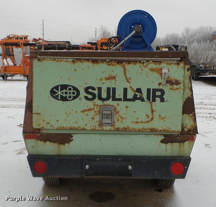 image for item DD0723 Sullair 185H air compressor