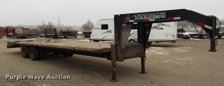 image for item DD0730 2014 Titan equipment trailer