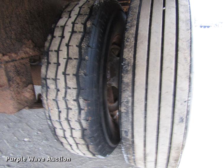 image for item DD0730 2014 Titan equipment trailer