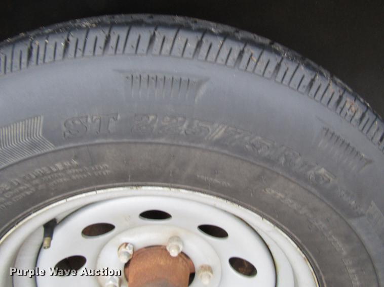 image for item DD0732 2017 Cargo Express enclosed cargo trailer