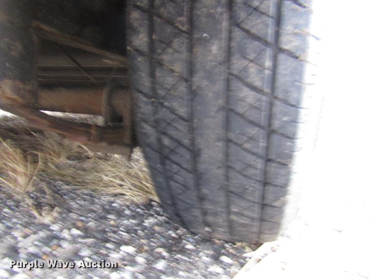 image for item DD0732 2017 Cargo Express enclosed cargo trailer