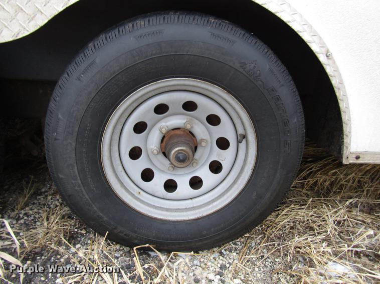 image for item DD0732 2017 Cargo Express enclosed cargo trailer