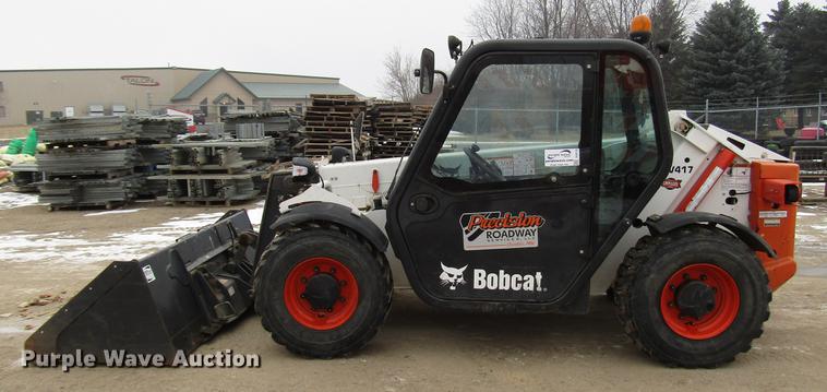 image for item DD0735 2014 Bobcat V417 telehandler
