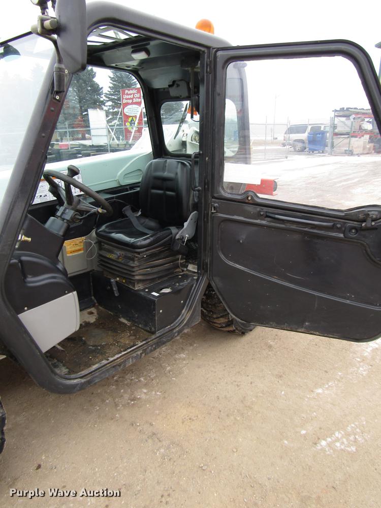 image for item DD0735 2014 Bobcat V417 telehandler