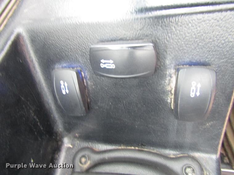 image for item DD0735 2014 Bobcat V417 telehandler