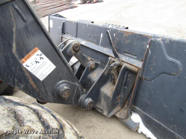 image for item DD0735 2014 Bobcat V417 telehandler