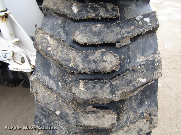 image for item DD0735 2014 Bobcat V417 telehandler