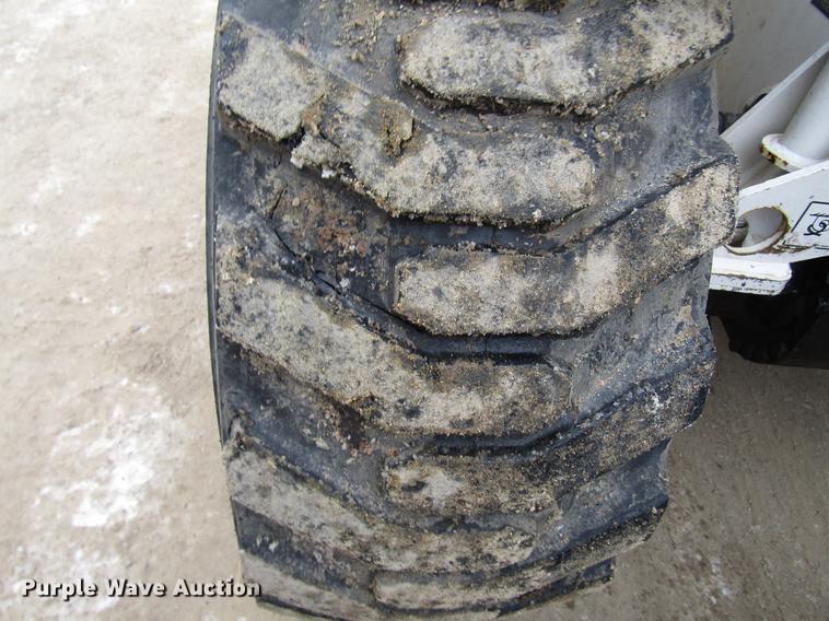 image for item DD0735 2014 Bobcat V417 telehandler