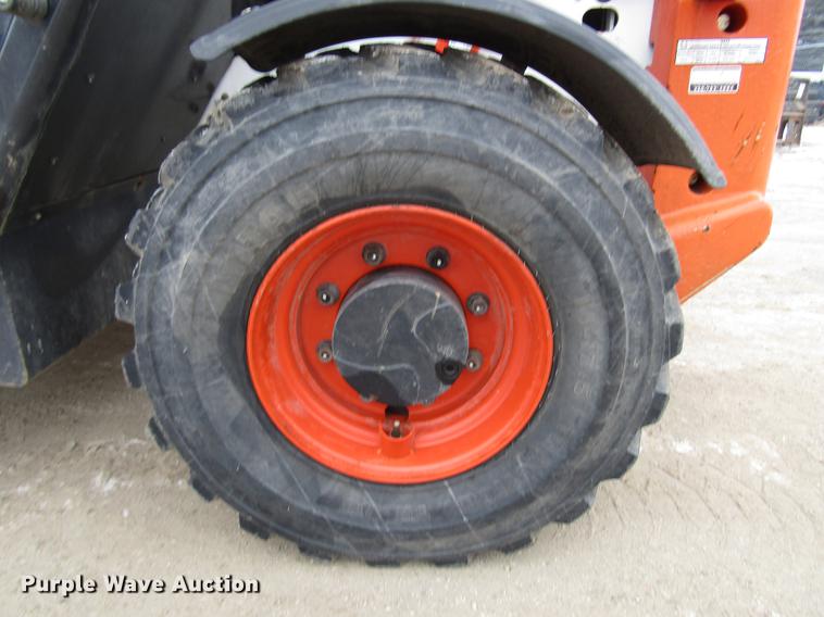 image for item DD0735 2014 Bobcat V417 telehandler