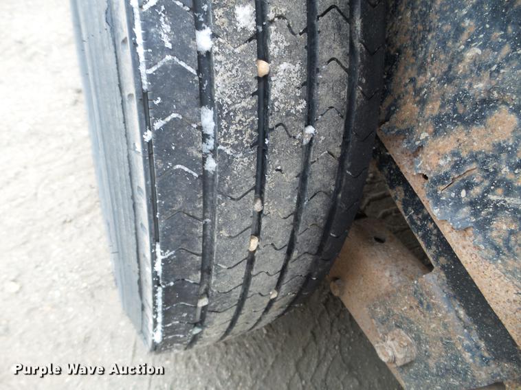 image for item DD0736 2013 PJ utility trailer