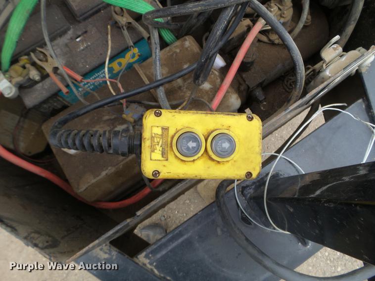 image for item DD0737 2012 PJ dump trailer