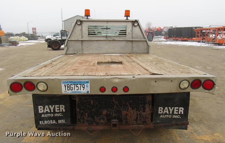 image for item DD0738 1997 Ford F350 flatbed pickup truck