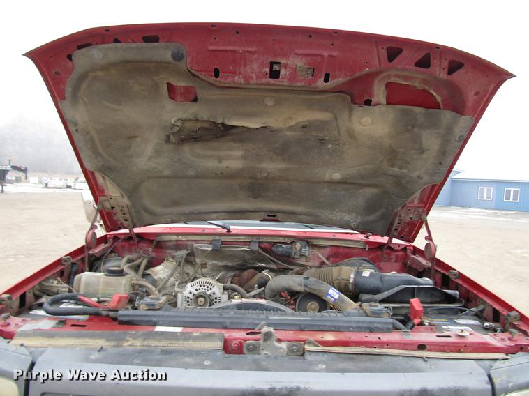 image for item DD0738 1997 Ford F350 flatbed pickup truck