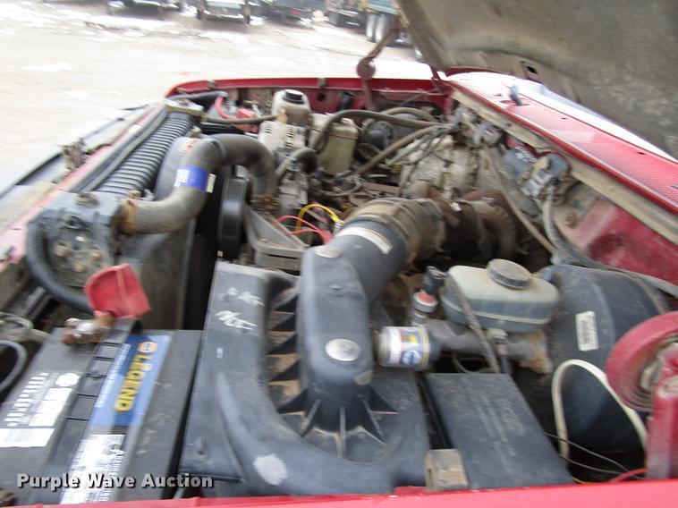 image for item DD0738 1997 Ford F350 flatbed pickup truck