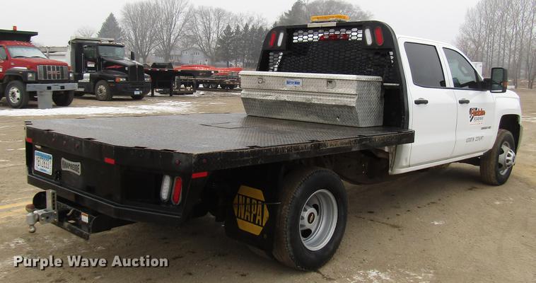 image for item DD0739 2017 Chevrolet Silverado 3500 Crew Cab flatbed pickup truck