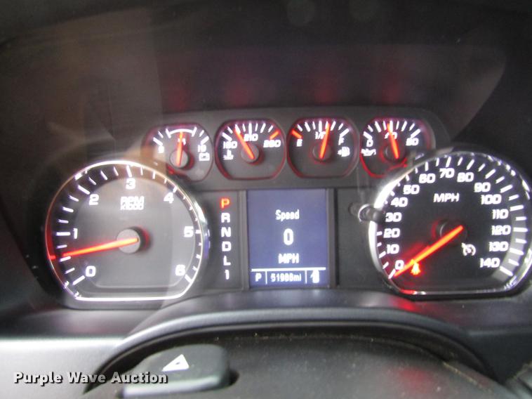 image for item DD0739 2017 Chevrolet Silverado 3500 Crew Cab flatbed pickup truck