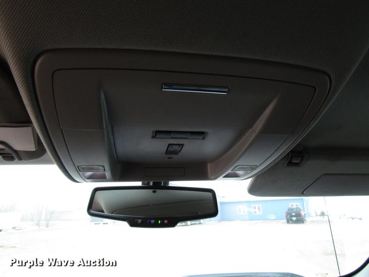 image for item DD0739 2017 Chevrolet Silverado 3500 Crew Cab flatbed pickup truck