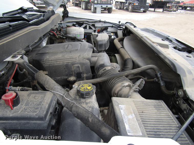 image for item DD0739 2017 Chevrolet Silverado 3500 Crew Cab flatbed pickup truck