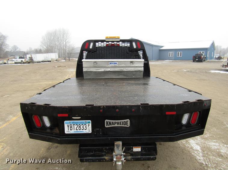 image for item DD0739 2017 Chevrolet Silverado 3500 Crew Cab flatbed pickup truck