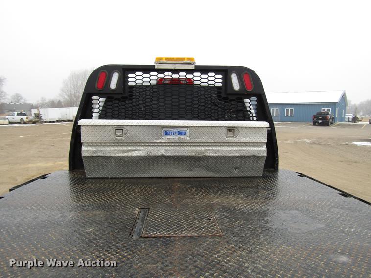 image for item DD0739 2017 Chevrolet Silverado 3500 Crew Cab flatbed pickup truck