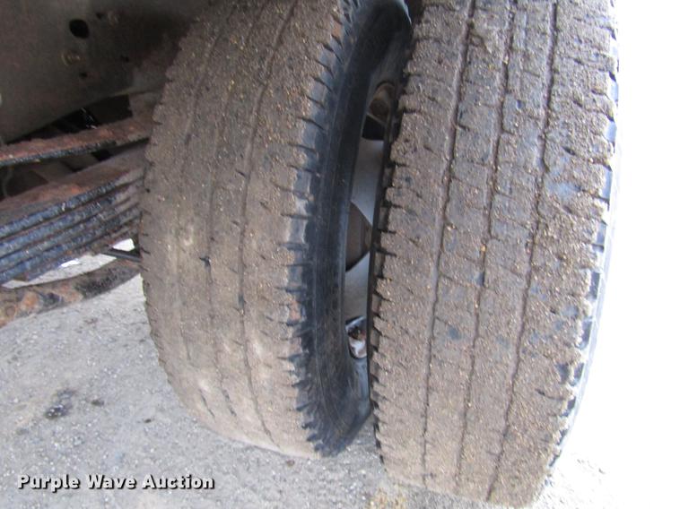 image for item DD0739 2017 Chevrolet Silverado 3500 Crew Cab flatbed pickup truck