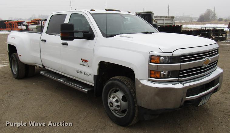 image for item DD0740 2016 Chevrolet Silverado 3500 Crew Cab pickup truck