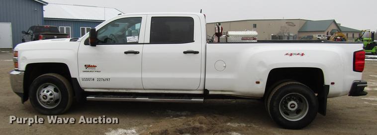 image for item DD0740 2016 Chevrolet Silverado 3500 Crew Cab pickup truck