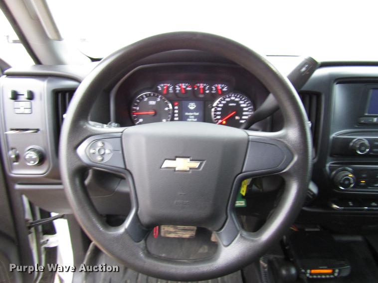 image for item DD0740 2016 Chevrolet Silverado 3500 Crew Cab pickup truck
