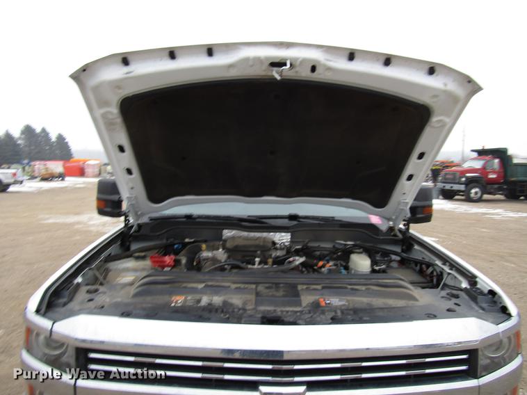 image for item DD0740 2016 Chevrolet Silverado 3500 Crew Cab pickup truck