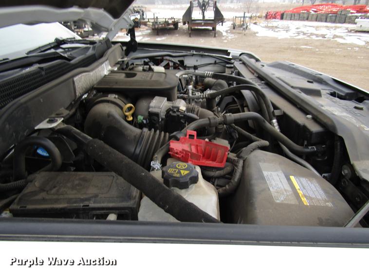 image for item DD0740 2016 Chevrolet Silverado 3500 Crew Cab pickup truck