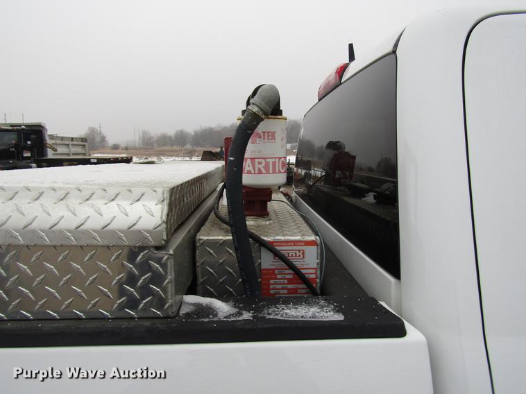 image for item DD0740 2016 Chevrolet Silverado 3500 Crew Cab pickup truck