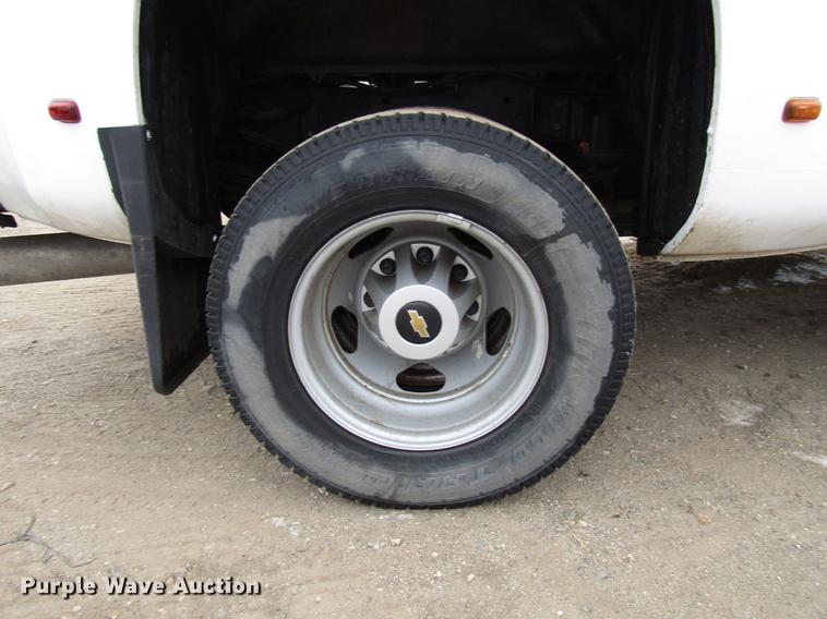 image for item DD0740 2016 Chevrolet Silverado 3500 Crew Cab pickup truck