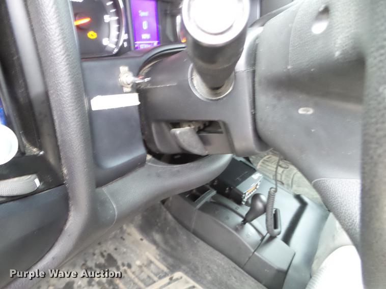 image for item DD0741 2015 Chevrolet Silverado 3500HD Crew Cab flatbed pickup truck