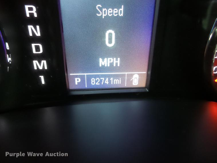 image for item DD0741 2015 Chevrolet Silverado 3500HD Crew Cab flatbed pickup truck