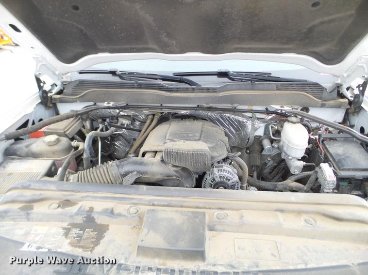 image for item DD0741 2015 Chevrolet Silverado 3500HD Crew Cab flatbed pickup truck