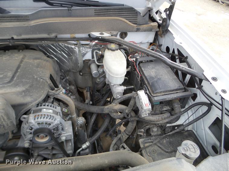 image for item DD0741 2015 Chevrolet Silverado 3500HD Crew Cab flatbed pickup truck