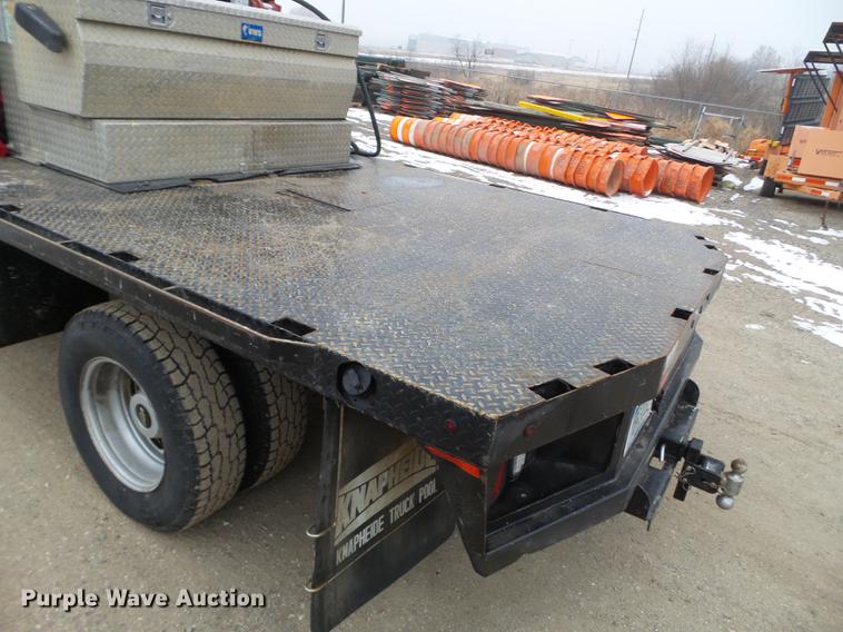 image for item DD0741 2015 Chevrolet Silverado 3500HD Crew Cab flatbed pickup truck