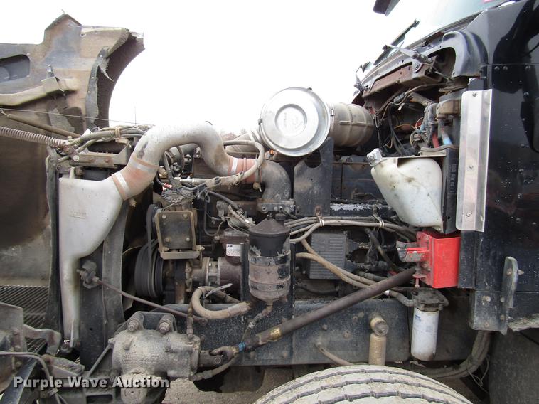 image for item DD0743 1995 Kenworth T600 dump truck