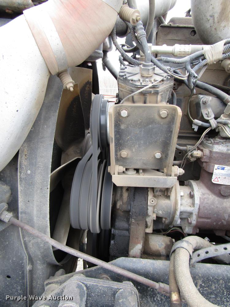 image for item DD0743 1995 Kenworth T600 dump truck