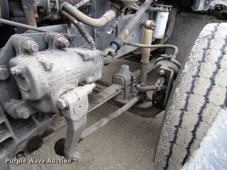 image for item DD0743 1995 Kenworth T600 dump truck