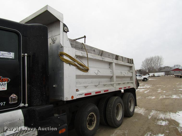 image for item DD0743 1995 Kenworth T600 dump truck