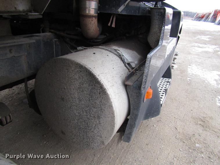 image for item DD0743 1995 Kenworth T600 dump truck