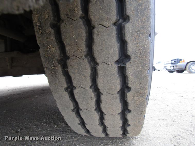 image for item DD0743 1995 Kenworth T600 dump truck