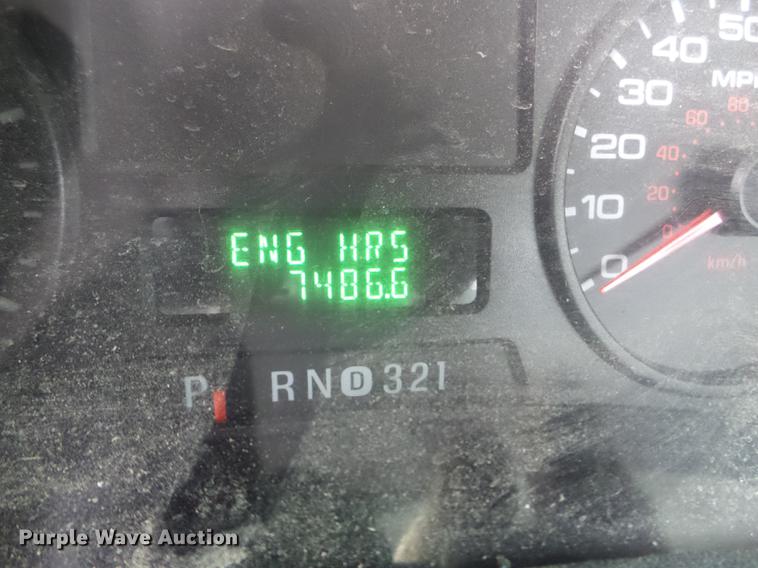 image for item DD0746 2006 Ford F350 Super Duty service truck