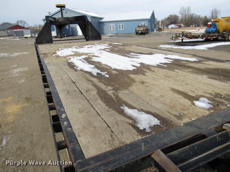 image for item DD0748 2011 Parker equipment trailer