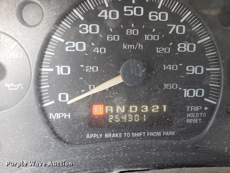 image for item AV9376 2002 Chevrolet Astro van