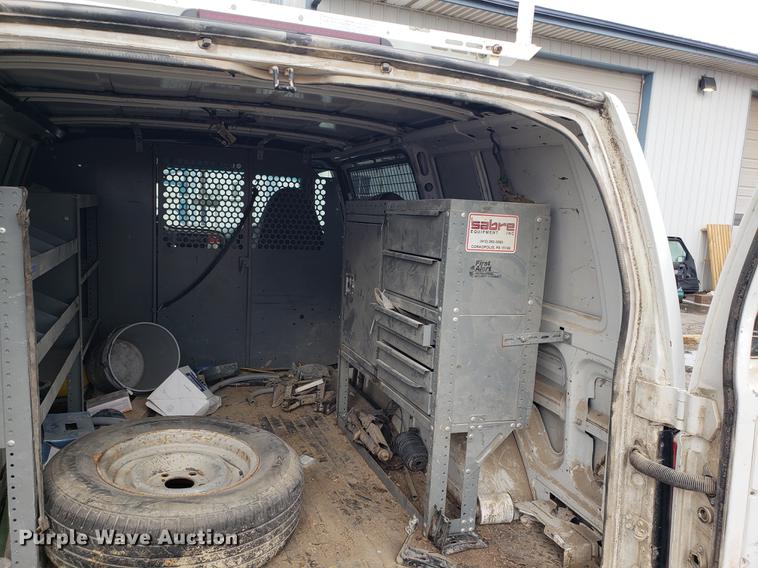 image for item AV9376 2002 Chevrolet Astro van