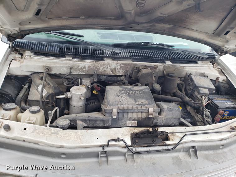 image for item AV9376 2002 Chevrolet Astro van