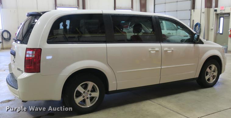 image for item DB8916 2009 Dodge Grand Caravan SE van